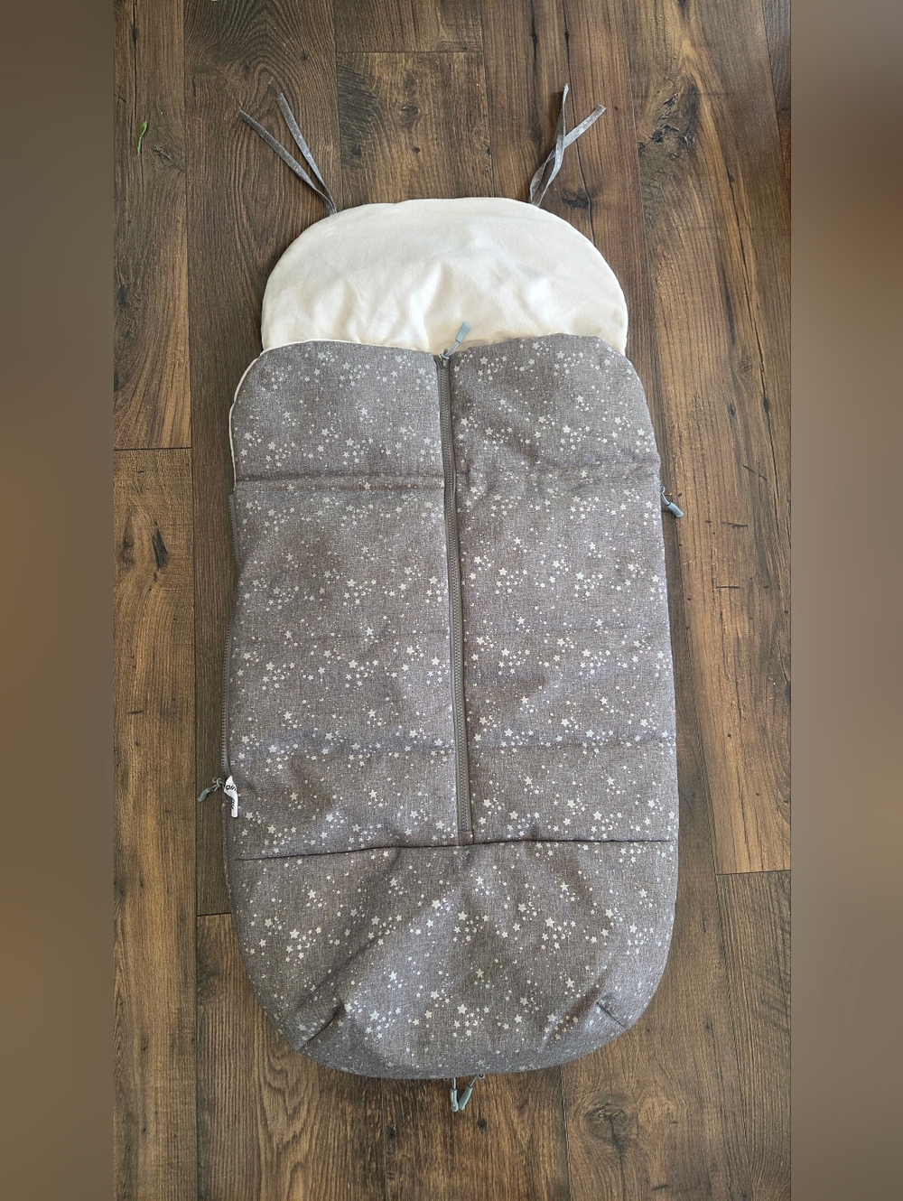Pinella Grey Star-Print Stroller muff